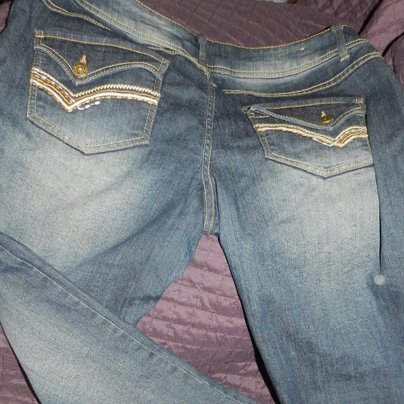 Mudd Hipster Denium Jeans Medium Bell bottom Womens size 17 - Picture 4 of 8